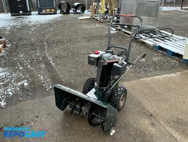 Craftsman 9.0Hp 26” clearing path Electric Start Push Snow Blower model #536. 886260