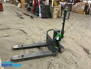 Noblelift Electric Pallet Jack Serial #15221200031, 3300lbs capacity, 48V