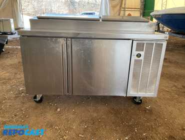 Delfield 18660PTBMP 60" Pizza Prep Table With Refrigerated Pan Rail