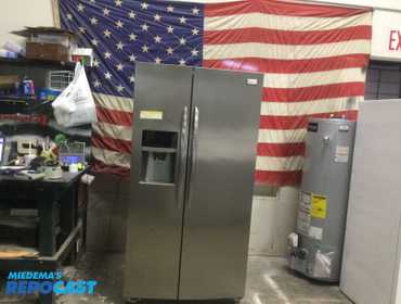 Frigidaire Gallery side by side refrigerator  energy star  high-efficiency Refrigerator: Side x Side