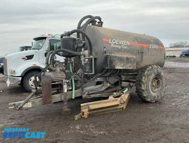 2008 Loewen Honey-Vac 2500 Manure Vacuum Tanker