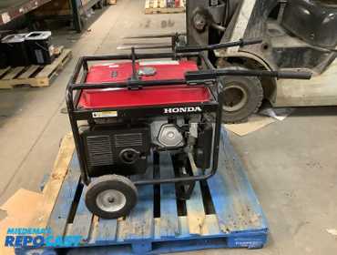 Honda EB5000X 120/240V Gas Powered Generator 