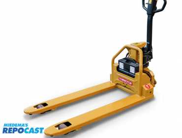 Towmotor Lithium Ion Power Pallet Truck Model# TW2748B with Battery and Backrest (New)