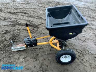 Yardworks 85lbs Poly Seed Spreader