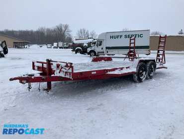 2001 Load Trail 20’ Tandem Axle Equipment Trailer