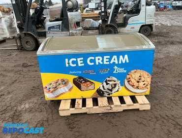 Excellence commercial products  VB-6HC chest showcase