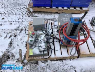 Technifor CN200SP Engraving Machine (Ser. no. 01-05-1089) with Accessories 