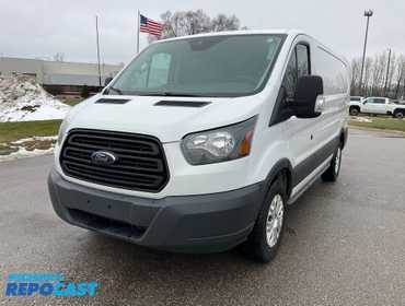 2017 Ford Transit 150 Van Low Roof 60/40 Pass. 130-in. WB