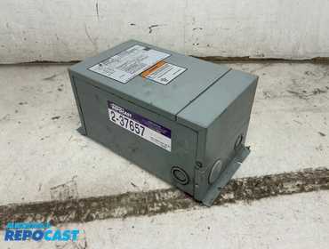 (1) Jefferson Electric 411-0117-000 5KVA Dry Type Power Transformer, 1PH, 60 Hz, 87lbs.