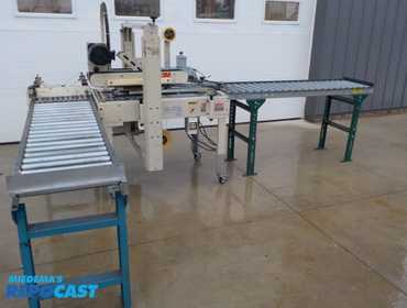 3M-MATIC ADJUSTABLE CASE SEALER MODEL 77A-KS, INPUT AND OUTPUT CONVEYORS, POWERBOX CONTROLLER,...