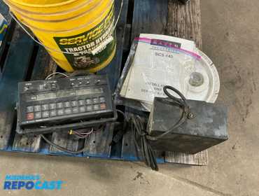 Raven SCS440 NVM Sprayer Control, comes with Raven 063-0159-835 Radar Unit, has manual