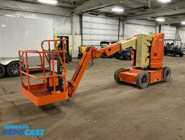 2013 JLG E300AJP Electric Boom Lift