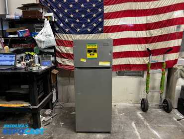 New Scratch And Dent 7.5 Frigidaire Refrigerator  high efficiency energy star Refrigerator:...