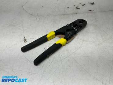 Apollo ½"-3/4" PEX-B Crimp Tool