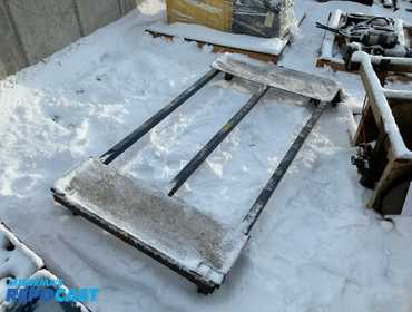 Wheat Fry metal platform truck 