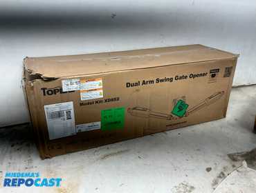 Dual arm swing gate opener. Model XD852