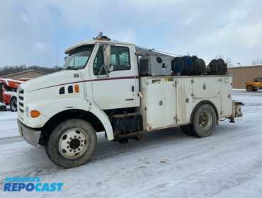 1999 Sterling Service Truck 2FZHRJAC3XAB19902