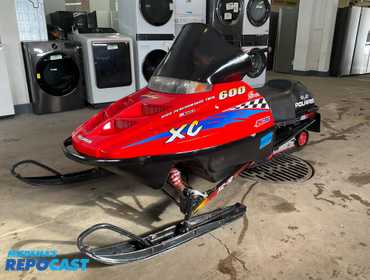1999 Polaris Indy 600 Snowmobile