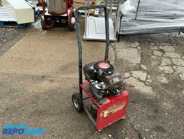 Campbell Hausfeld Power Reach Generator with 18amps and 120V and 2500watts 