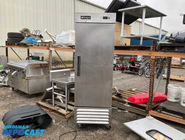 Argus Commercial Restaurant Refrigerator EDRF-23 115volts 