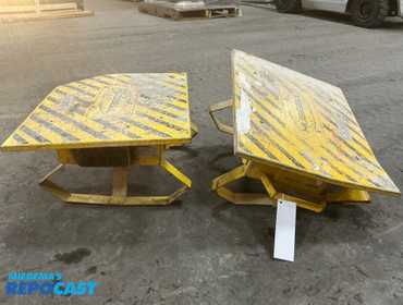 (2)Hubbell listed power distribution units 722C with ground fault protection, both around 17.5...