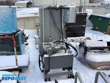 Allen Bradley panicle view 600, good condition, 26”x31”x65”H