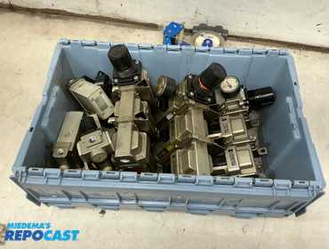 SMC AW40-30G membrane air quality w/ regulator attached