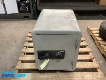 SafeSentry 2286 passcode opening safe, 17”x22.5”x 21.5”H, good condition 