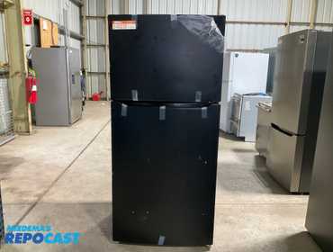 Frigidaire  FFTR1835VBD 18.3 Cu. Ft. Garage Ready Top-Freezer Refrigerator