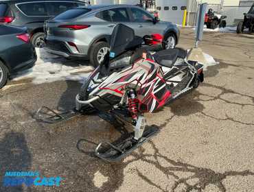 2015  Polaris  Switchback Snowmobile