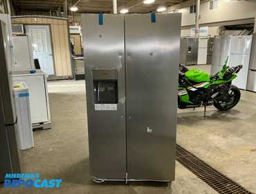 Frigidaire  FRSS2623ASN Side x Side Refrigerator