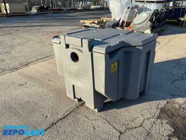 Boss quick cube plastic Salt Bin with latches to lock approx. 48” x 36” x 38” 