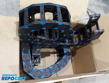 New/old Stock Murrplastik Precision cable guiding, (2) per box, (3) total Boxes, 6ft Lengths