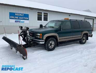 1996 GMC  Suburban  2500 4WD