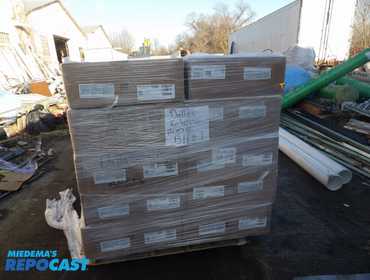 pallet load of apx. 320 armstrong ceiling tile, 24x24x5/8", white 