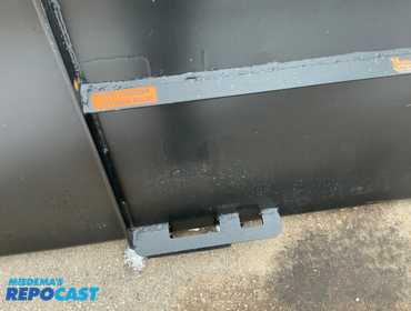 New Tomahawk 96” Snow / Mulch Skid Steer Bucket, Universal Quick Attach (3006-1)