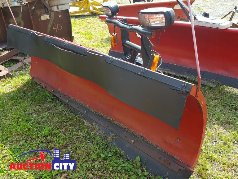 BOSS 8 FT. SUPER DUTY SNOWPLOW RT...