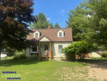 Parcel 1 - 3 Bedroom, 2 Bath, 1,513 Sq. Ft. Home on 10 Acres in Evart, MI