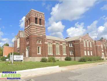 LASTBIDrealestate.com Online Real Estate Auction on October 7, 2025 of a 30,000 Sq. Ft. Church, Chapel and Classroom Building in Benton Harbor, MI
