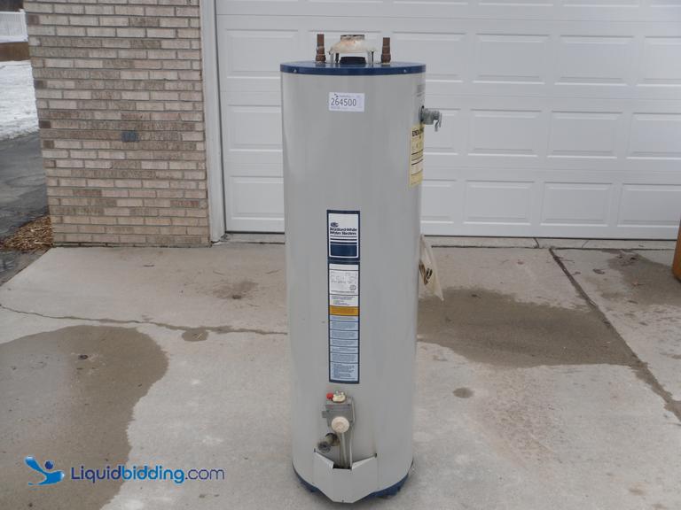 LiquidBidding 40Gallon Bradford white water heater,...