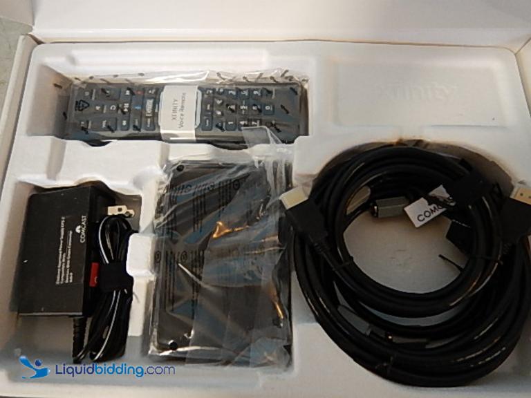 LiquidBidding Xfinity set top box with remote....
